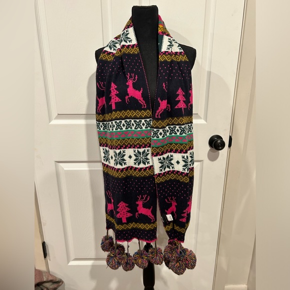 Coco + Carmen Accessories - Coco + Carmen two-sided scarf